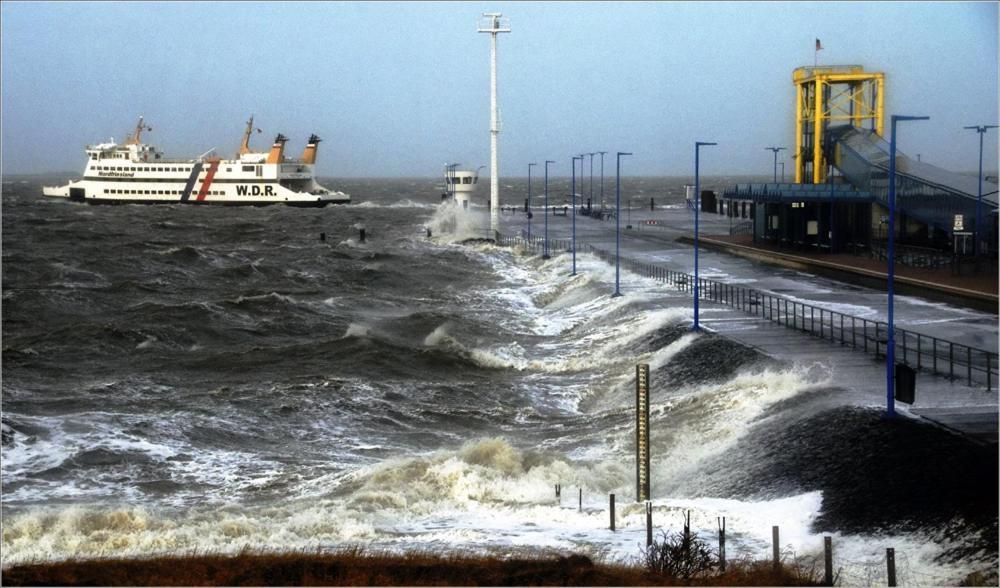 Strandhotel Dagebuell Direkt An Der Nordsee Luaran gambar