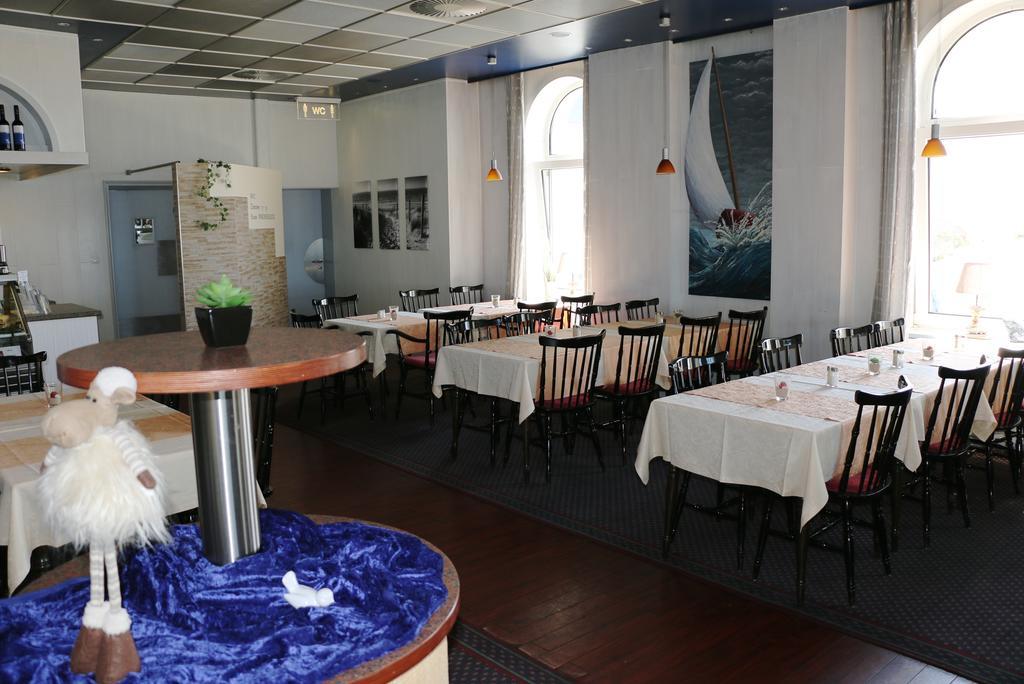 Strandhotel Dagebuell Direkt An Der Nordsee Luaran gambar