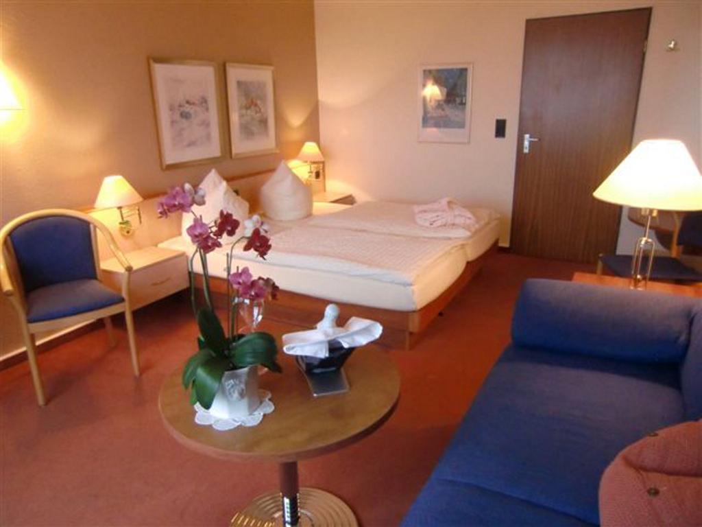 Strandhotel Dagebuell Direkt An Der Nordsee Luaran gambar