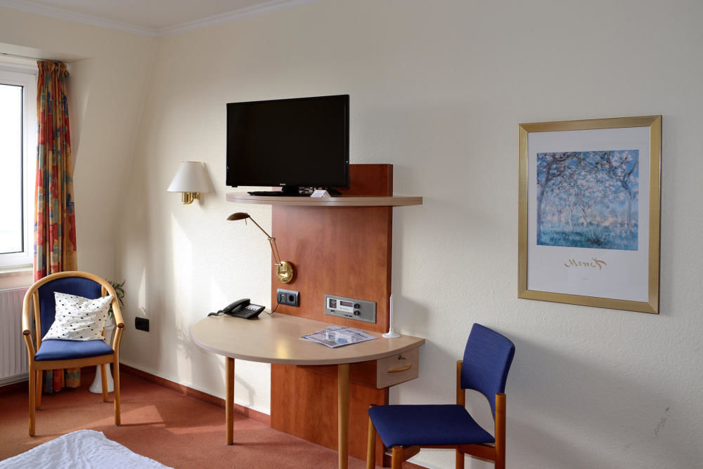 Strandhotel Dagebuell Direkt An Der Nordsee Luaran gambar